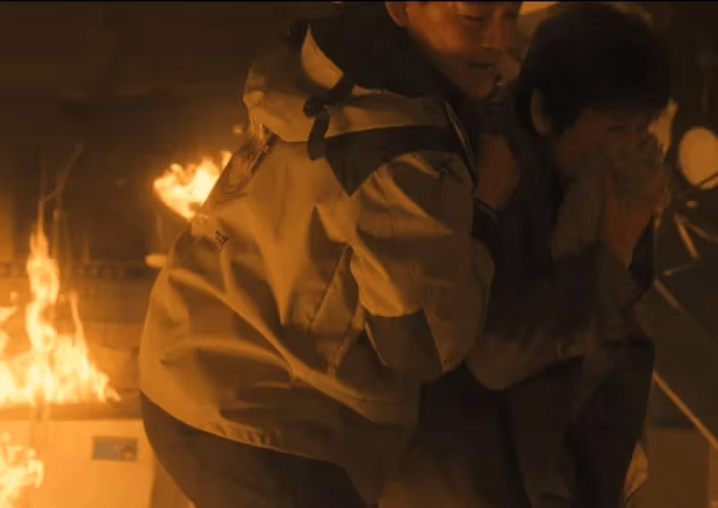 《暗夜與黎明》沒播完，王志文又帶來新劇，首播就熱度第一