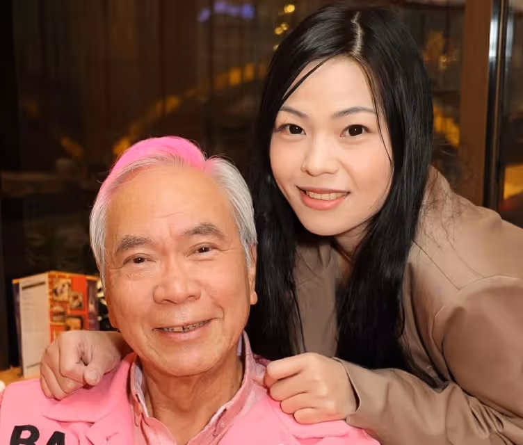 TVB老戲骨出街遭指著臉罵,未婚妻在監獄踩縫紉機,出獄後結婚