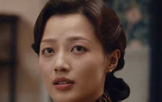 《暗夜與黎明》肖雲替鄭蘭亭擋槍,自以為是的愛情真讓人噁心