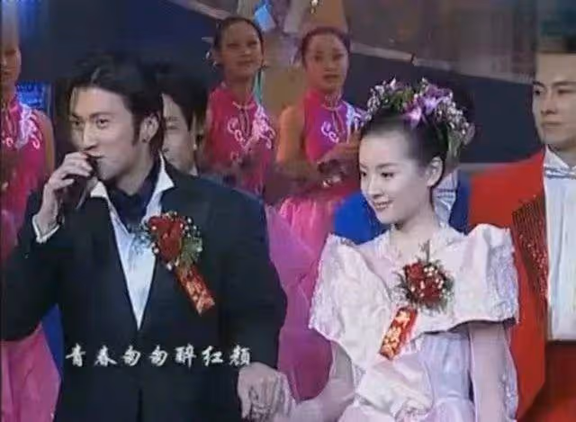 謝霆鋒隔空示愛王菲,不談王菲和張柏芝,他還有什麼值得炫耀的?