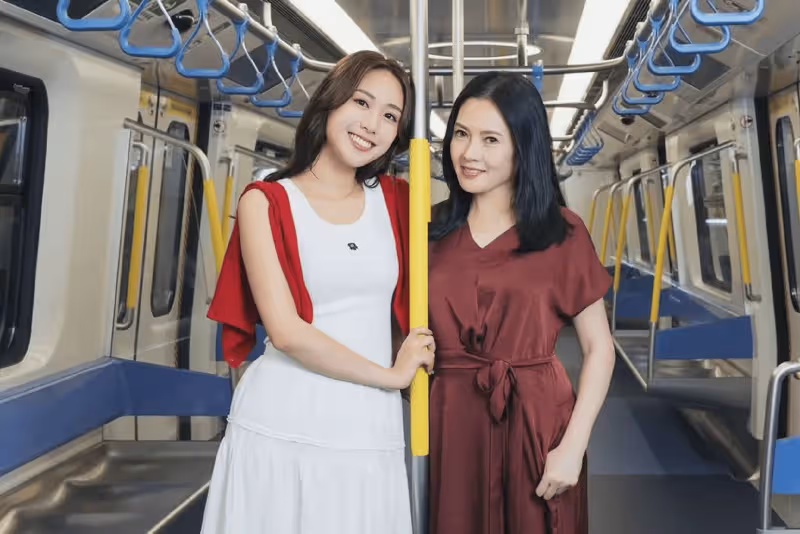 恭喜!香港知名星二代新戀情曝光,女神母親不嫌棄男方不出名