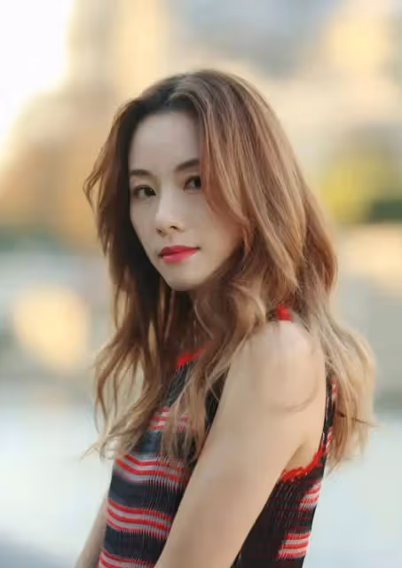 與TVB大姐大做鄰居!港圈中女天花板被曝與新男友同居,愛巢月租12萬