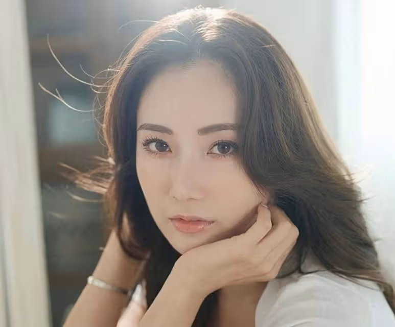 又走一個!TVB知名女星宣布離巢,如願嫁入豪門事業心全無