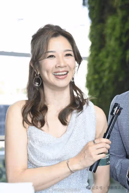 馮盈盈盼分享經驗助師妹應對是非!陳凱琳稱成3子之母后脫節