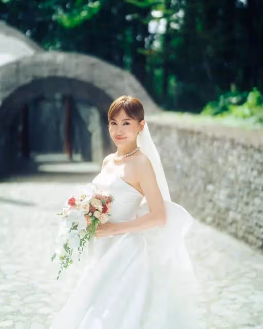 恭喜!TVB氣質女星日本婚照曝光!TVB漂亮好姊妹現身道賀!網民大讚驚艷