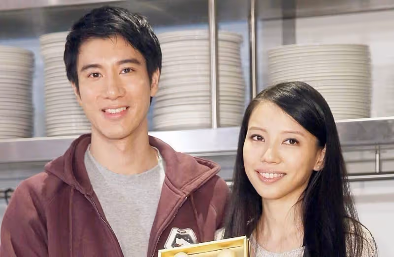 李靚蕾的小作文又來了,王力宏復出轉好,她還不想放手嗎?