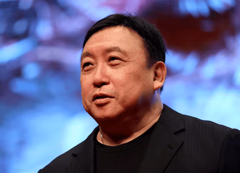 賈玲離開大碗娛樂,張小斐等藝人不再續約,王晶導演一語成讖!