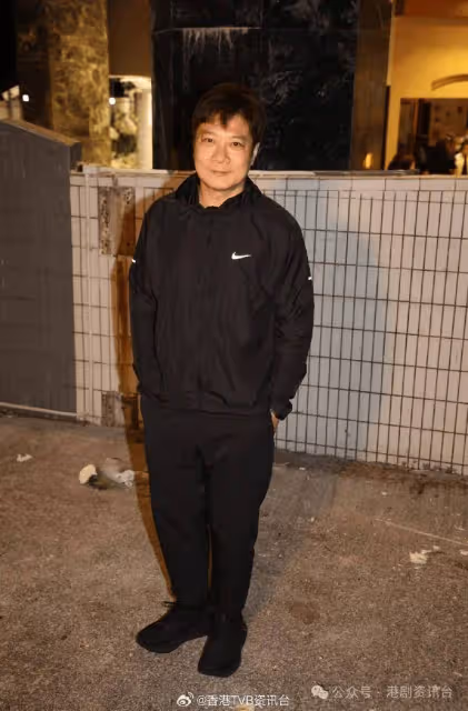 「申叔」李海生舉行喪禮！成龍、狄龍及《愛回家》劇組等致花牌悼念