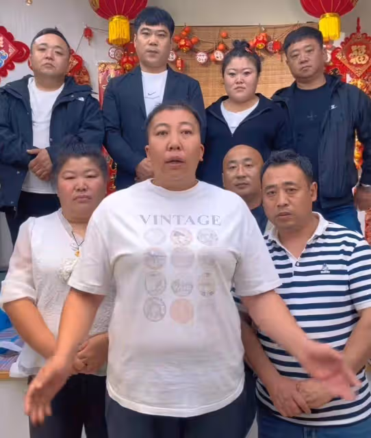 東北雨姐掉粉65萬,老蒯原形畢露淪為過街老鼠,評論區罵聲一片