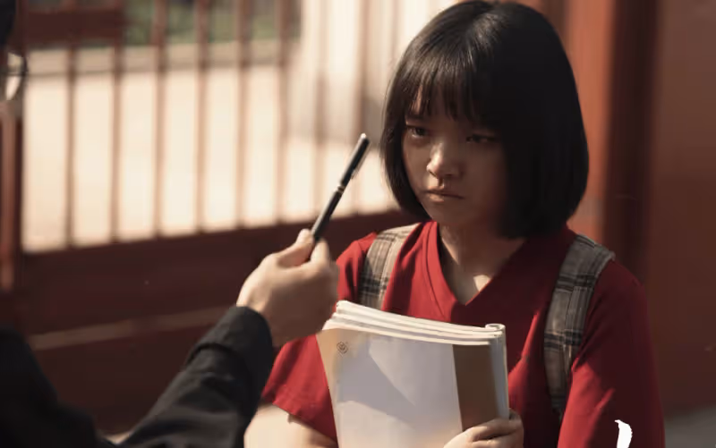 《山花爛漫時》：16歲女孩，枯樹皮一樣的雙手，才是窮人最真實的模樣