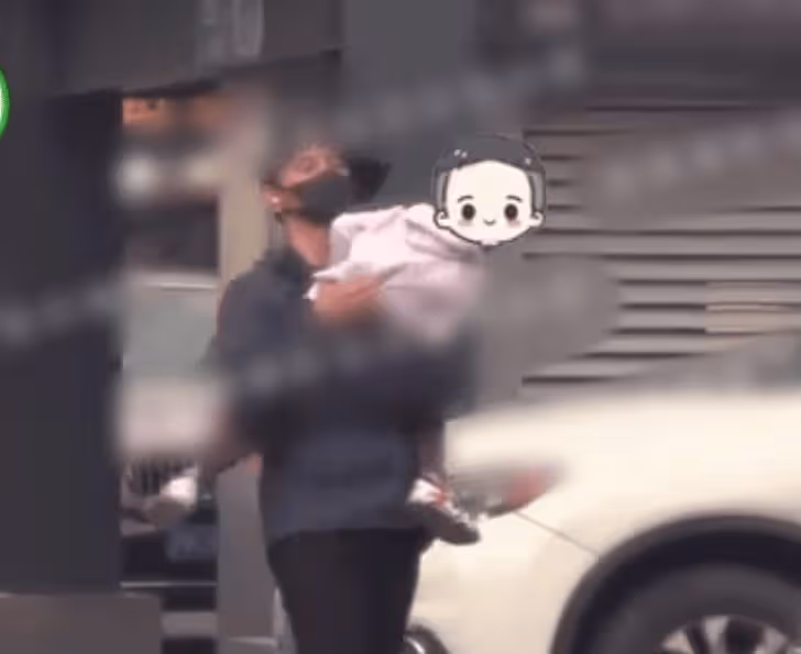 劉詩詩吳奇隆婚變?今年截止到目前同框帶娃三次,依舊恩愛如初