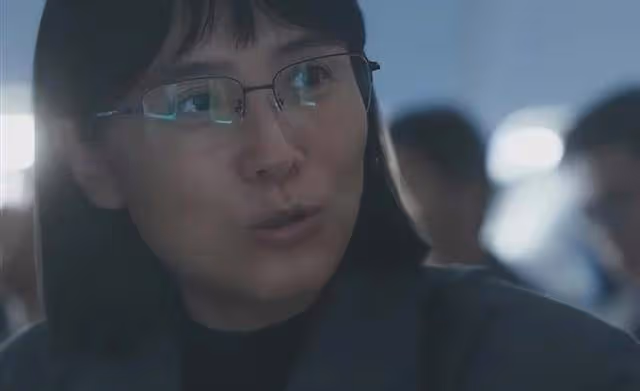 宋佳演繹張桂梅:《山花爛漫時》致敬時代精神
