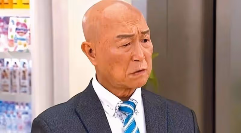 一路走好！TVB知名老戲骨正式出殯火化，兒子抱著遺照滿臉哀傷