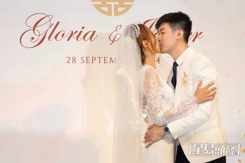 前TVB主播麥詩敏大婚,夫妻甜蜜摟腰激吻,爸爸麥振江牽手送嫁