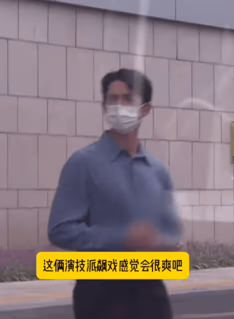 孫儷片場照曝光！休息也不忘看劇本，氣色好！超敬業和吳慷仁對戲