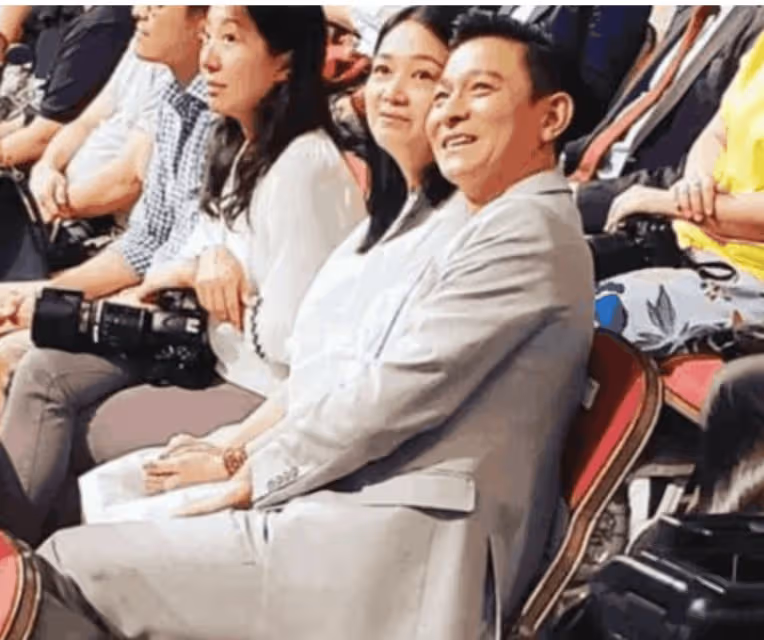 甘願被藏21年，46歲高齡生子，朱麗蒨為了劉德華到底有多能忍？