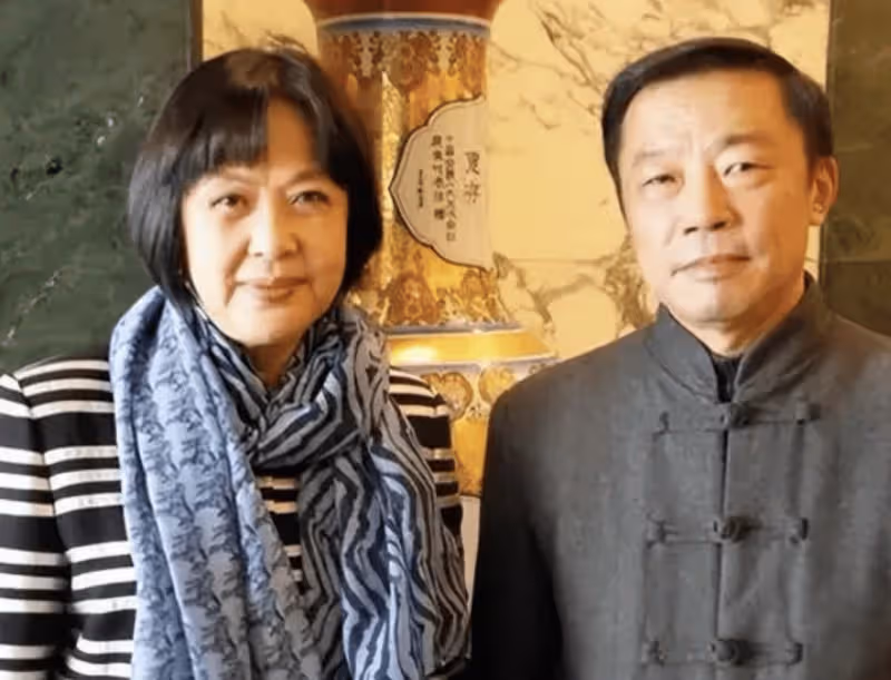 主持人劉璐：我這輩子最幸運的事情，就是嫁給了救贖自己的丈夫