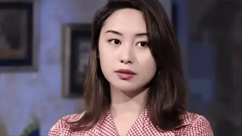 荒唐郭可盈勾引張智霖，跟老公雙雙出軌，瘋夠回家繼承百億家產