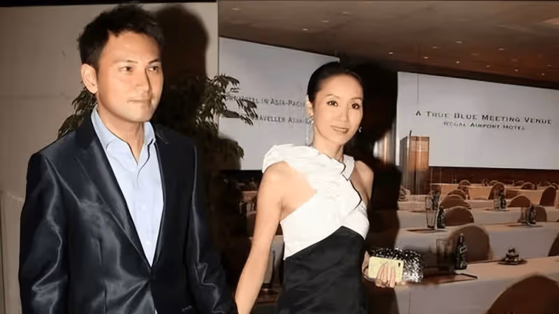 荒唐郭可盈勾引張智霖，跟老公雙雙出軌，瘋夠回家繼承百億家產