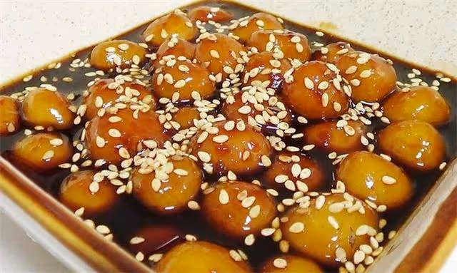 愛吃糯米圓子的收藏了,在家做紅糖糯米圓子,香甜軟糯,太棒了