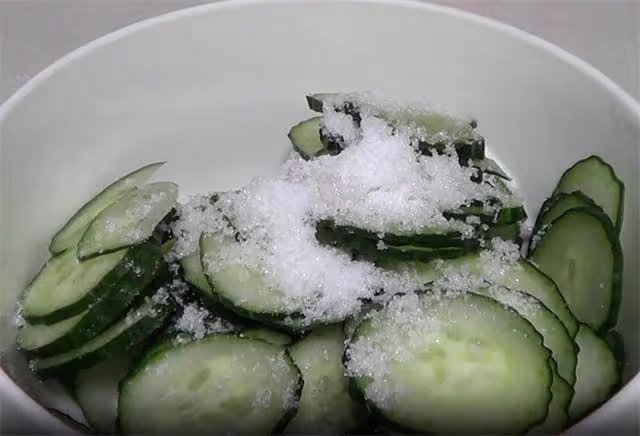 非常好吃的黃瓜小菜,黃瓜清脆爽口,簡單易做又營養,先收藏起來
