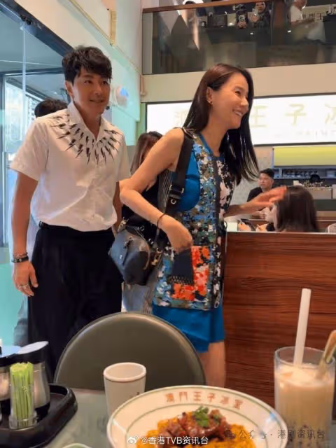 42歲TVB女星傳懷孕被視後嚴格監控飲食!「掃街」避影下半身疑遮孕肚?