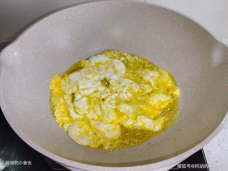 蓮藕、蘿蔔先靠邊,這菜才是秋菜第一鮮!簡簡單單煮一鍋,菜嫩湯鮮,有滋有味