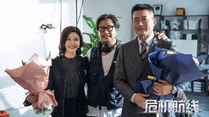 《危機航線》華仔劉濤張子楓血戰劫匪!港片早這麼驚險刺激不會老慘敗