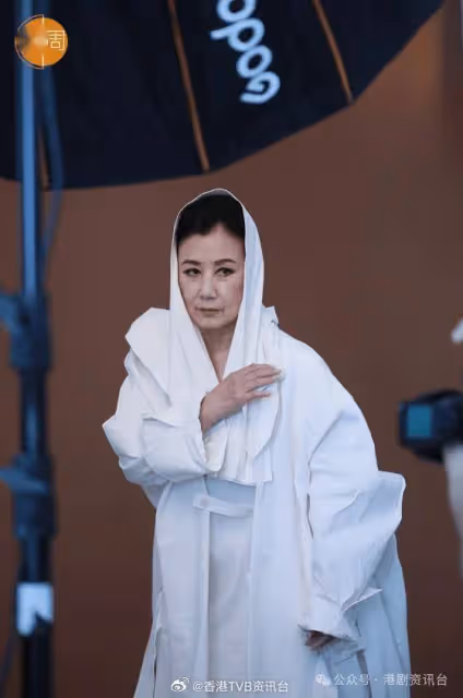 與時並進孖後輩跨代合作!汪明荃:唔想做到「滑曬牙」