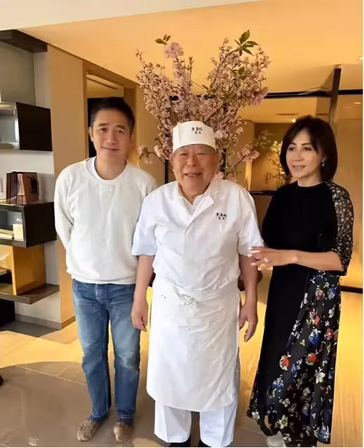 梁朝偉社恐人設遭質疑?被指好假,街頭跟人打招呼引髮網民爭議