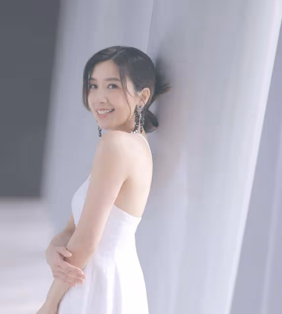 TVB前花旦近況曝光!首次任選美評判太緊張,此前被曝出有孕