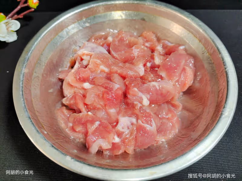 秋天裡,喝排骨湯不如喝此湯!每天都能安排一碗,不怕秋燥、不怕油膩
