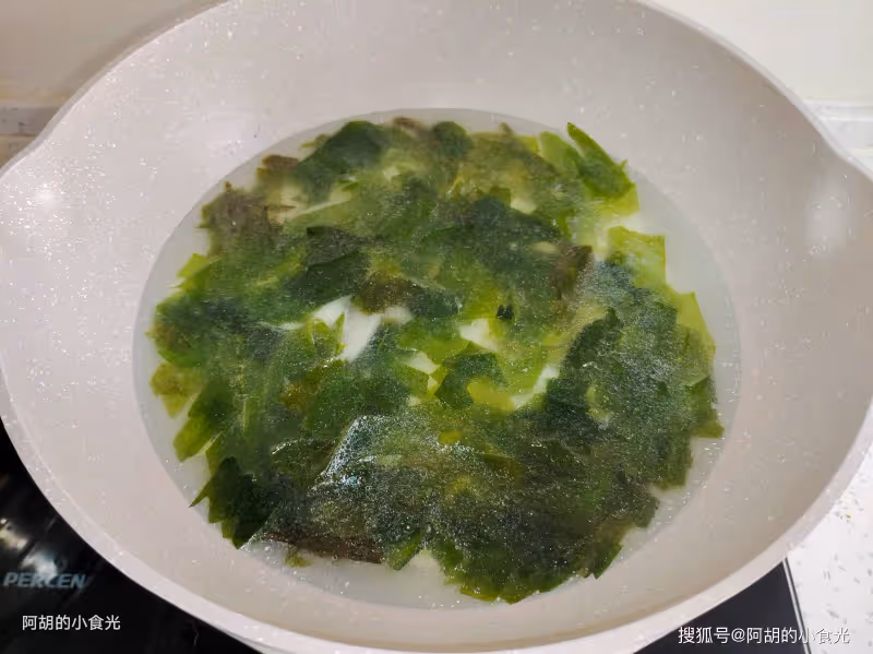 秋天裡，喝排骨湯不如喝此湯！每天都能安排一碗，不怕秋燥、不怕油膩