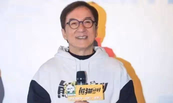 品質碾壓朱一龍王俊凱大片!70歲成龍狠狠地制霸了國慶檔