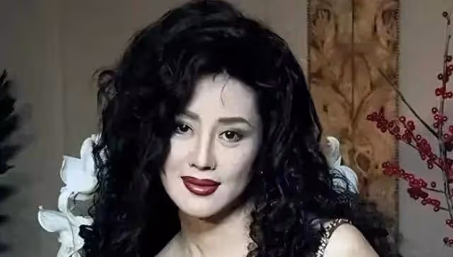 她是中國第一美婦,因太美被柯林頓接見,為顯年輕28年不近男色