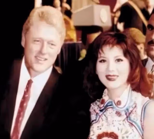 她是中國第一美婦,因太美被柯林頓接見,為顯年輕28年不近男色