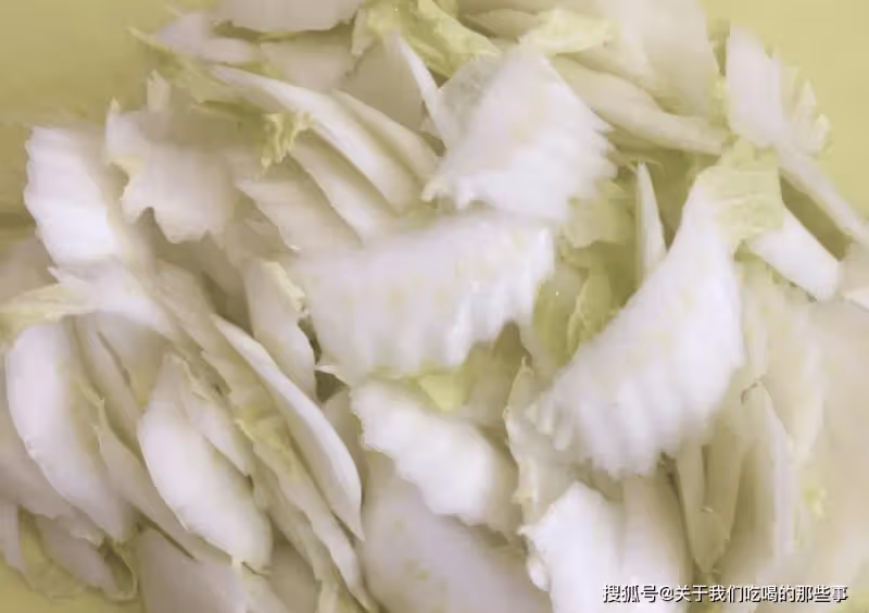 做醋溜白菜,牢記「醋溜汁」的配方,白菜脆爽味道香,特別下飯