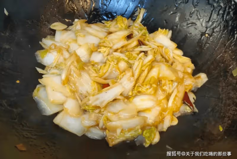 做醋溜白菜,牢記「醋溜汁」的配方,白菜脆爽味道香,特別下飯