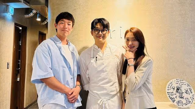 《黑白大廚》帥主廚三星是誰?神似宋仲基,與黑湯匙私下聚會超可愛