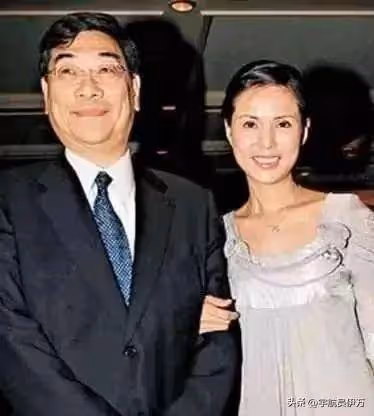 和富商郭應泉同居10年被拋棄,如今58歲不婚不育的她,美出新高度
