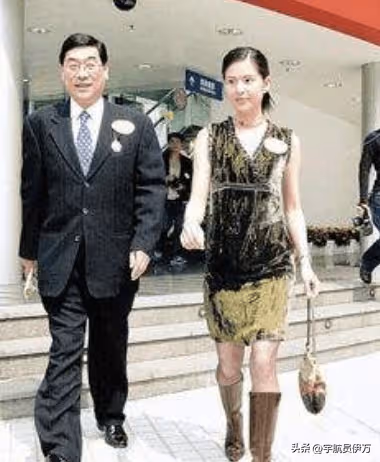 和富商郭應泉同居10年被拋棄,如今58歲不婚不育的她,美出新高度