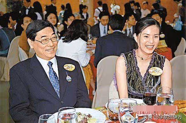和富商郭應泉同居10年被拋棄,如今58歲不婚不育的她,美出新高度