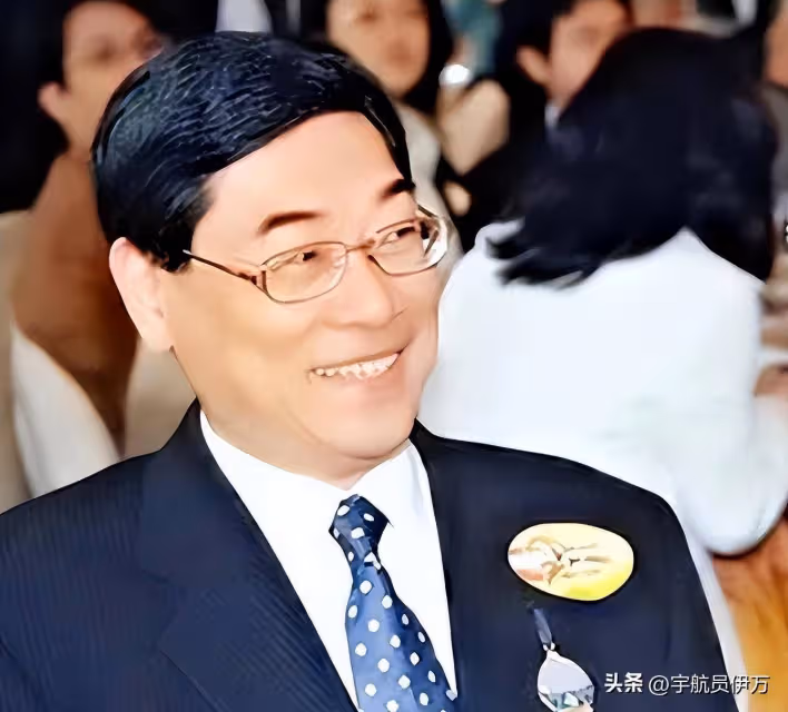和富商郭應泉同居10年被拋棄,如今58歲不婚不育的她,美出新高度