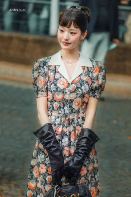 2024巴黎時裝周:MiuMiu女孩大PK!張員瑛赫本風千金造型令人驚艷
