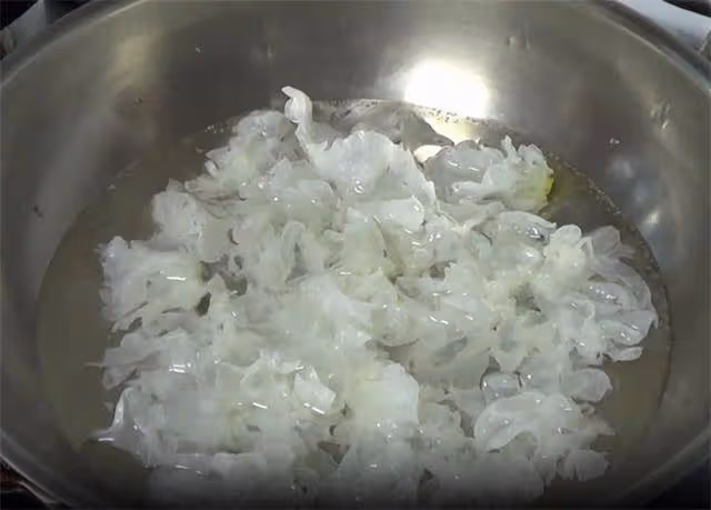 秋季必備的涼拌小菜,做法簡單,爽口開胃又好吃,一人一盤不夠吃