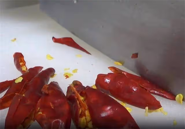 教你四季豆新做法,不炒不燉,簡單一拌就做好,清爽好吃又營養