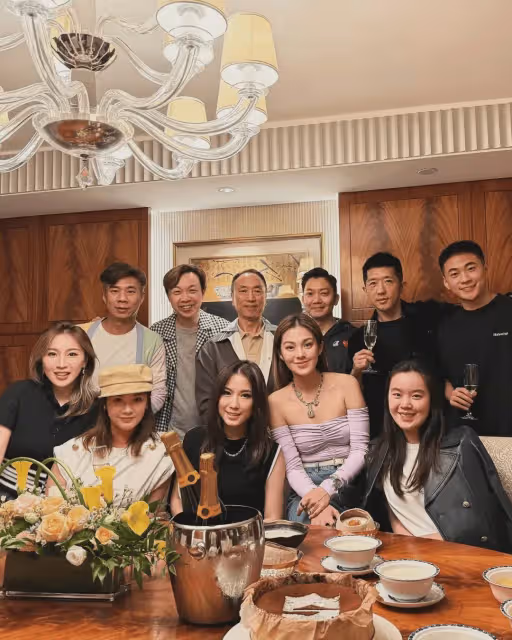 TVB「東張女神」與老公兩個月閃婚,過生日老公送美國農田