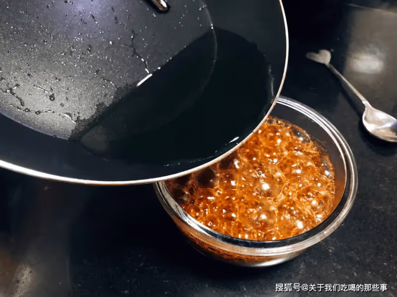 炸辣椒油,切記不要直接潑熱油,多加這3步,又香又辣拌啥都好吃