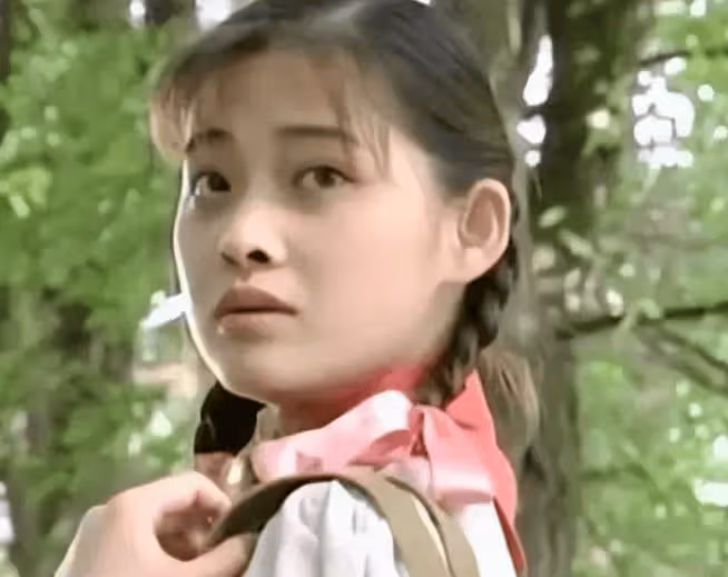 「最慘」國家一級演員：為前夫花400萬圓夢卻被拋棄，二婚嫁大11歲神秘丈夫