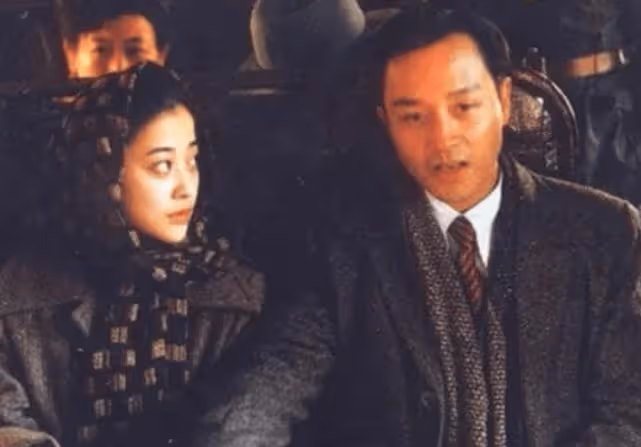 「最慘」國家一級演員：為前夫花400萬圓夢卻被拋棄，二婚嫁大11歲神秘丈夫